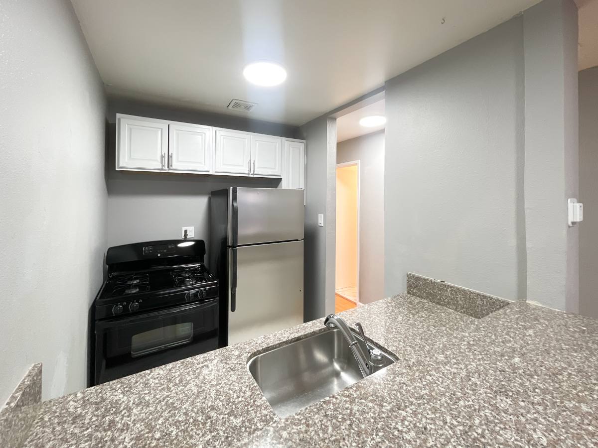 Apartment for rent at 3025 Park Blvd, Oakland, CA 94610