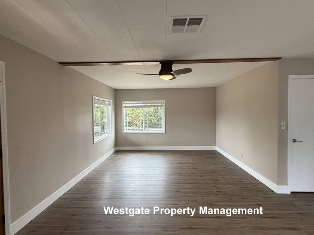 House for rent at 965 Eastman Lane, Petaluma, CA 94952