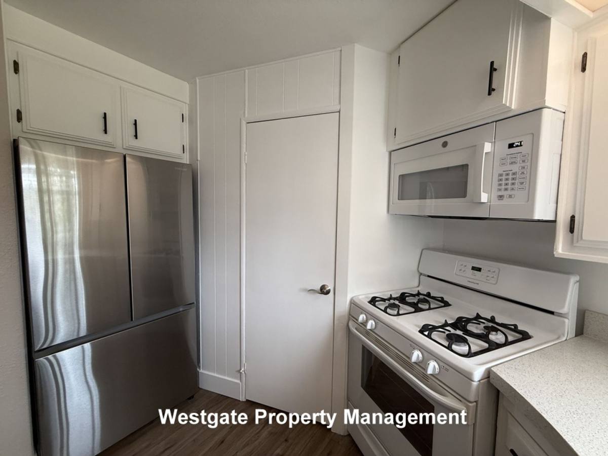 House for rent at 965 Eastman Lane, Petaluma, CA 94952