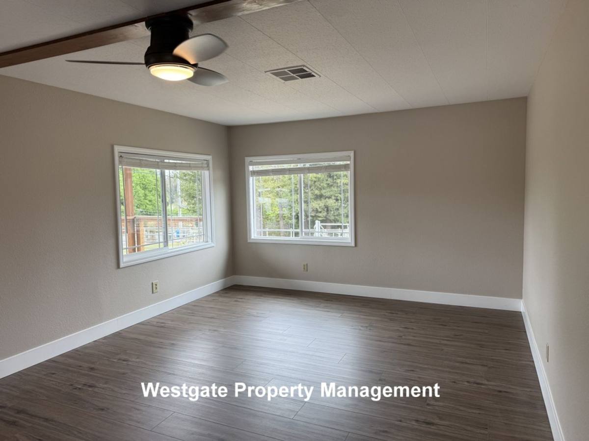 House for rent at 965 Eastman Lane, Petaluma, CA 94952