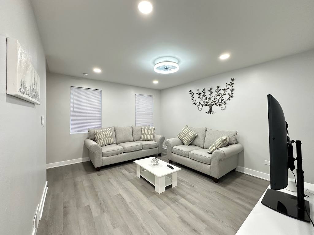 Apartment for rent at 1937 Grand #3, Chicago, IL 60622
