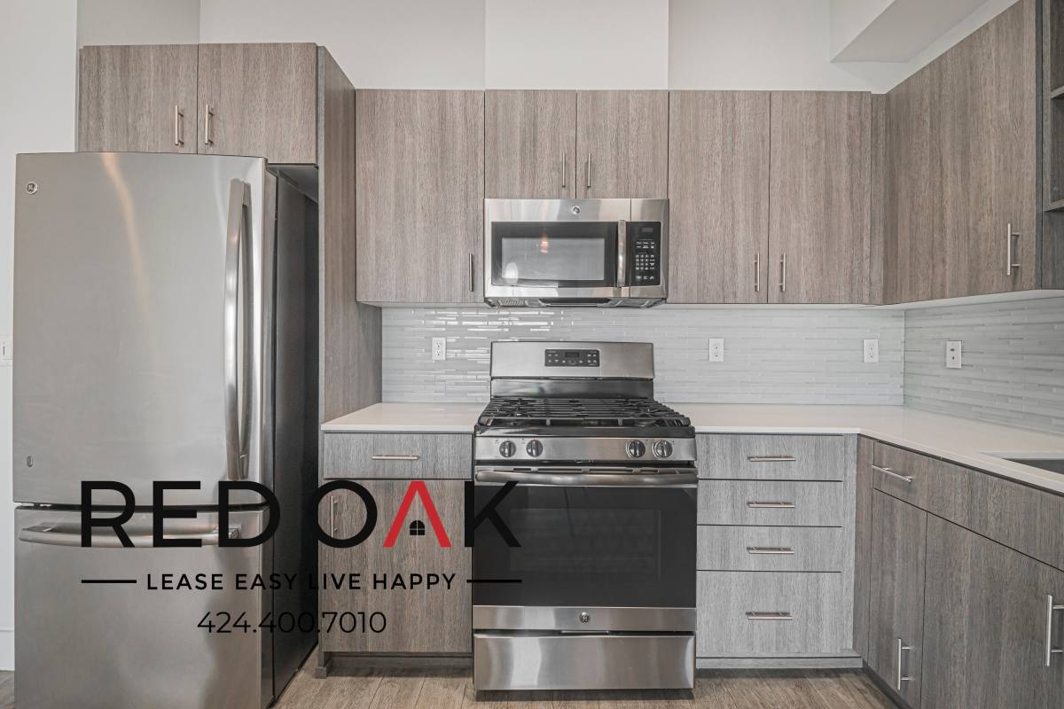 Condo for rent at 1331 W 7th St #516, Los Angeles, CA 90017
