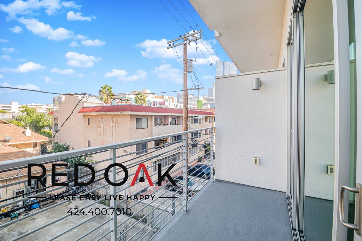 Condo for rent at 1331 W 7th St #516, Los Angeles, CA 90017
