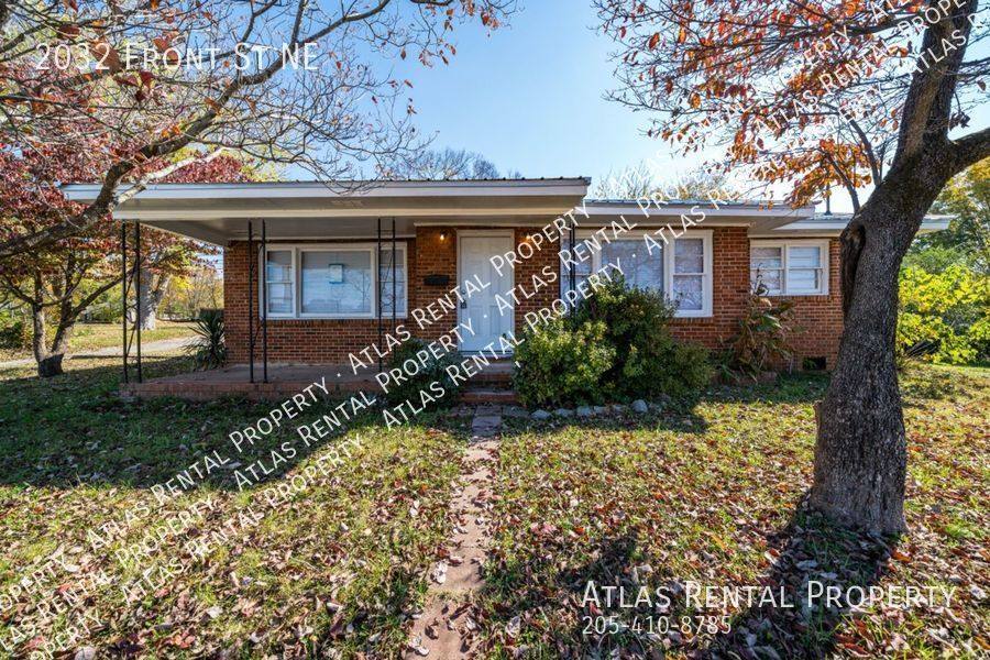 House for rent at 2032 Front St NE, Huntsville, AL 35811
