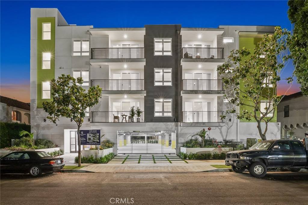 Apartment for rent at 5820 La Mirada Ave #403, Los Angeles, CA 90038