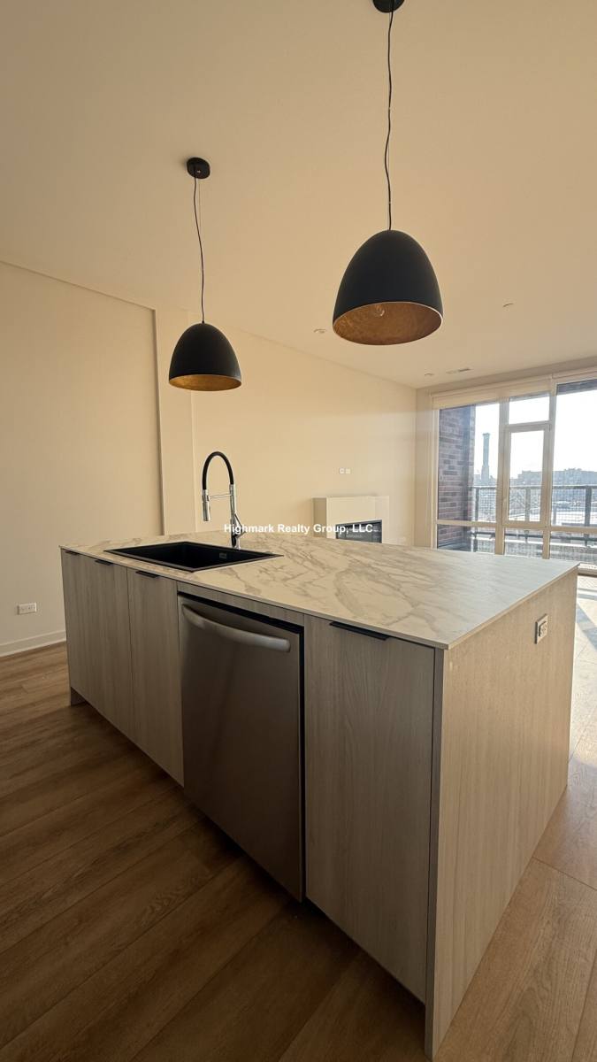 Apartment for rent at 3207 N Narragansett Ave #306A, Chicago, IL 60634