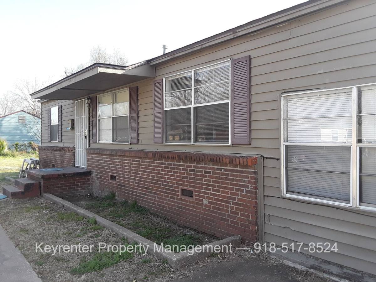 House for rent at 636 E 49th Place N, Tulsa, OK 74126