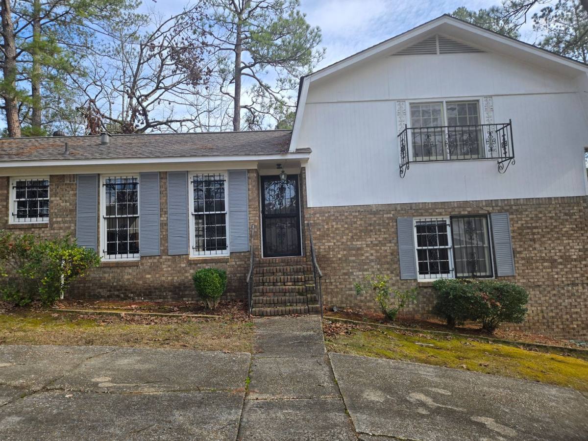 House for rent at 5107 Briarcliff Dr, Northport, AL 35473