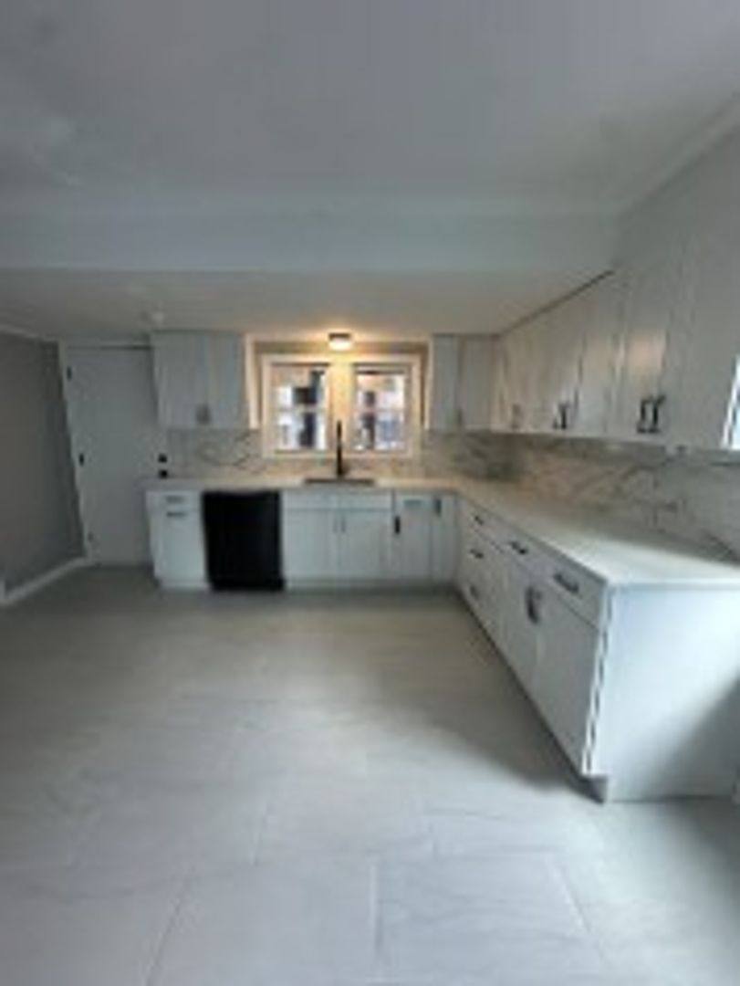 Apartment for rent at 177 Hart St, New Britain, CT 06052