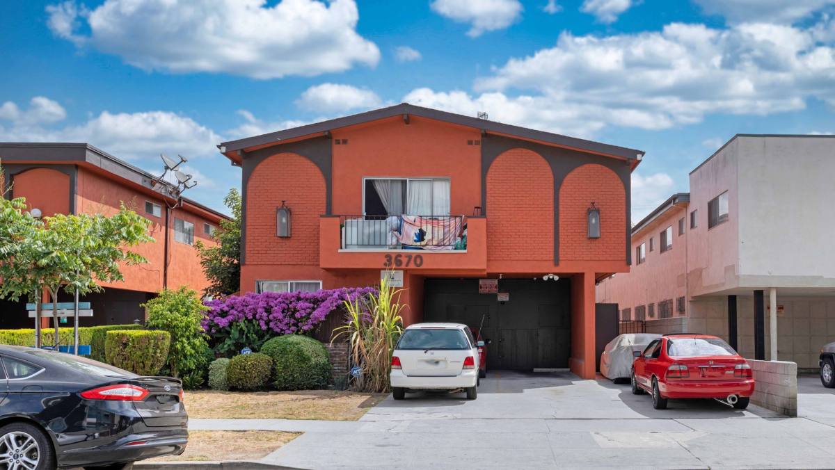 Apartment for rent at 3670 Keystone Ave, Los Angeles, CA 90034