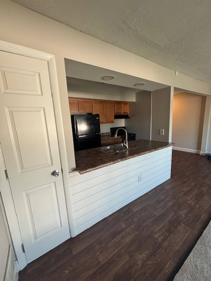 Apartment for rent at 358 Hampshire Dr, Hamilton, OH 45011