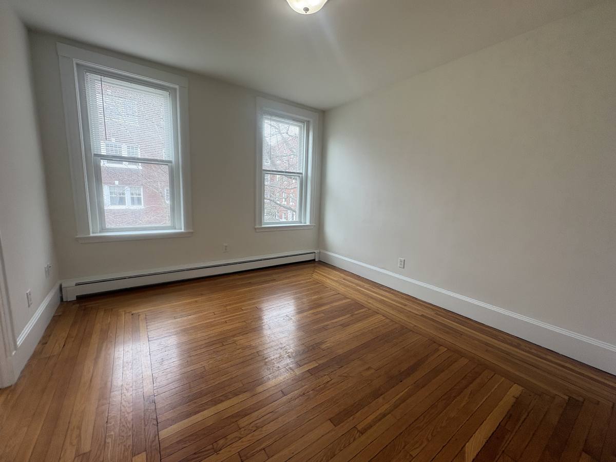 Apartment for rent at 19 Fairbanks St #3-2F, Brookline, MA 02446