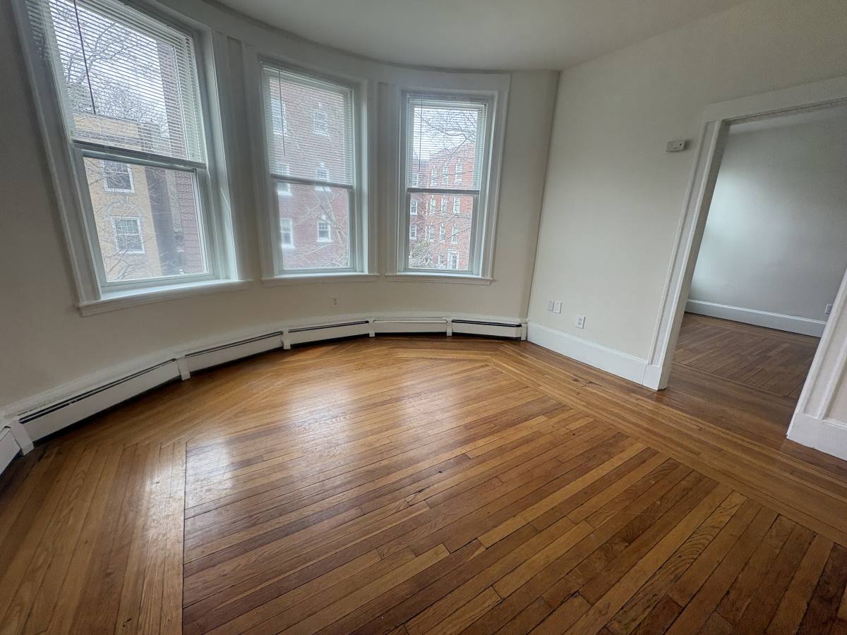 Apartment for rent at 19 Fairbanks St #3-2F, Brookline, MA 02446