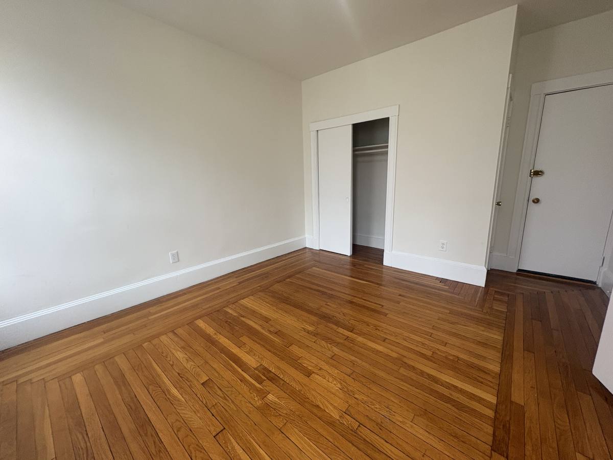 Apartment for rent at 19 Fairbanks St #3-2F, Brookline, MA 02446