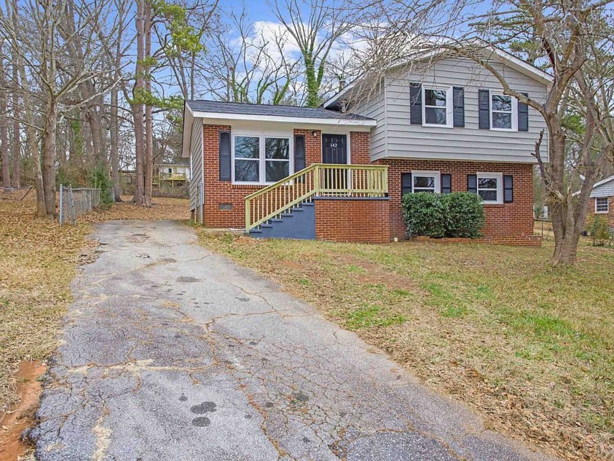 House for rent at 142 Harmony Dr, Spartanburg, SC 29301