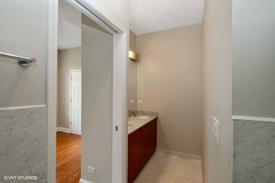 Apartment for rent at 1458 N Artesian Ave E, Chicago, IL 60622