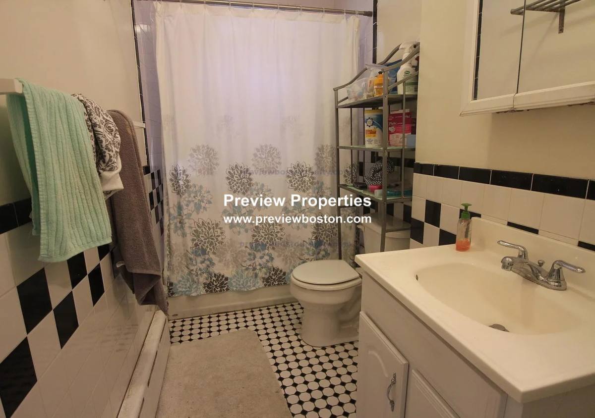 Apartment for rent at 15 Chester St #4, Allston, MA 02134