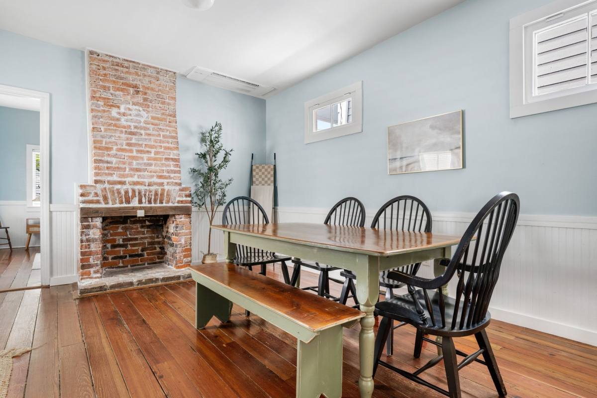 House for rent at 2 1 Larnes St, Charleston, SC 29403
