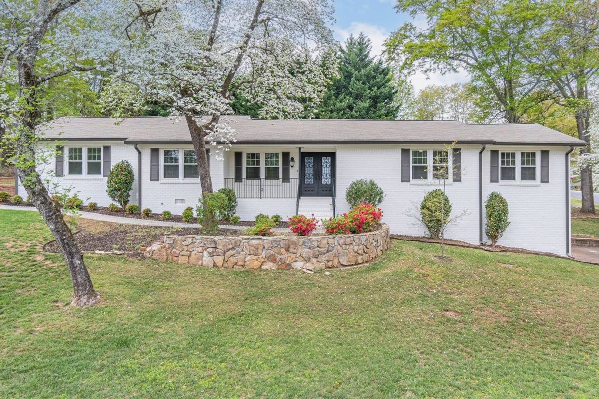 House for rent at 194 Melanie Lane, Woodstock, GA 30188