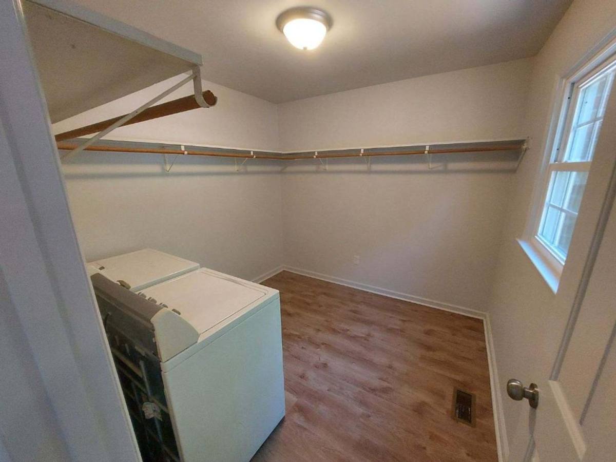 House for rent at 3816 Plantation Rd, Roanoke, VA 24012