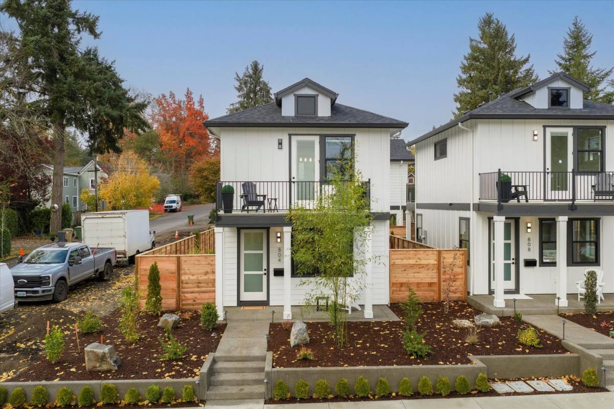 House for rent at 808 3rd St, Lake Oswego, OR 97034