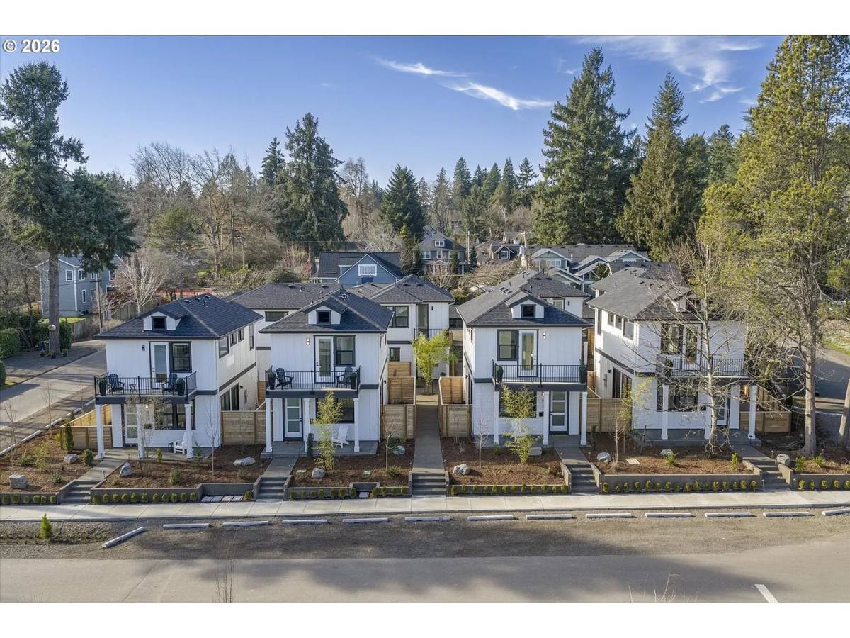 House for rent at 808 3rd St, Lake Oswego, OR 97034