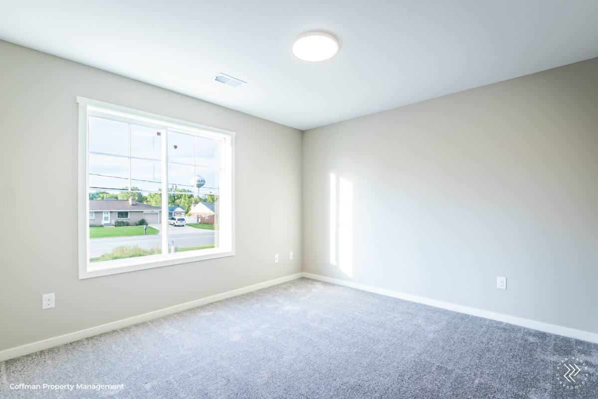 Apartment for rent at 1146 4 Mile Rd NW, Grand Rapids, MI 49544