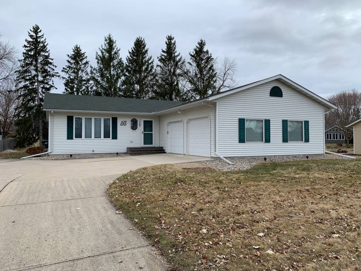 House for rent at 1120 Lewis Ave SW, Hutchinson, MN 55350