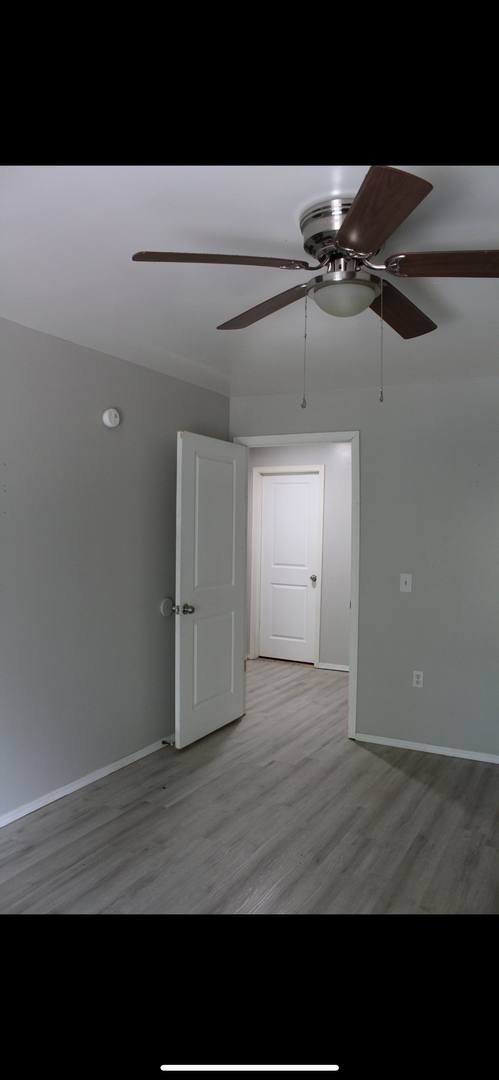 Townhouse for rent at 912 N Walnut St, Pierce City, MO 65723