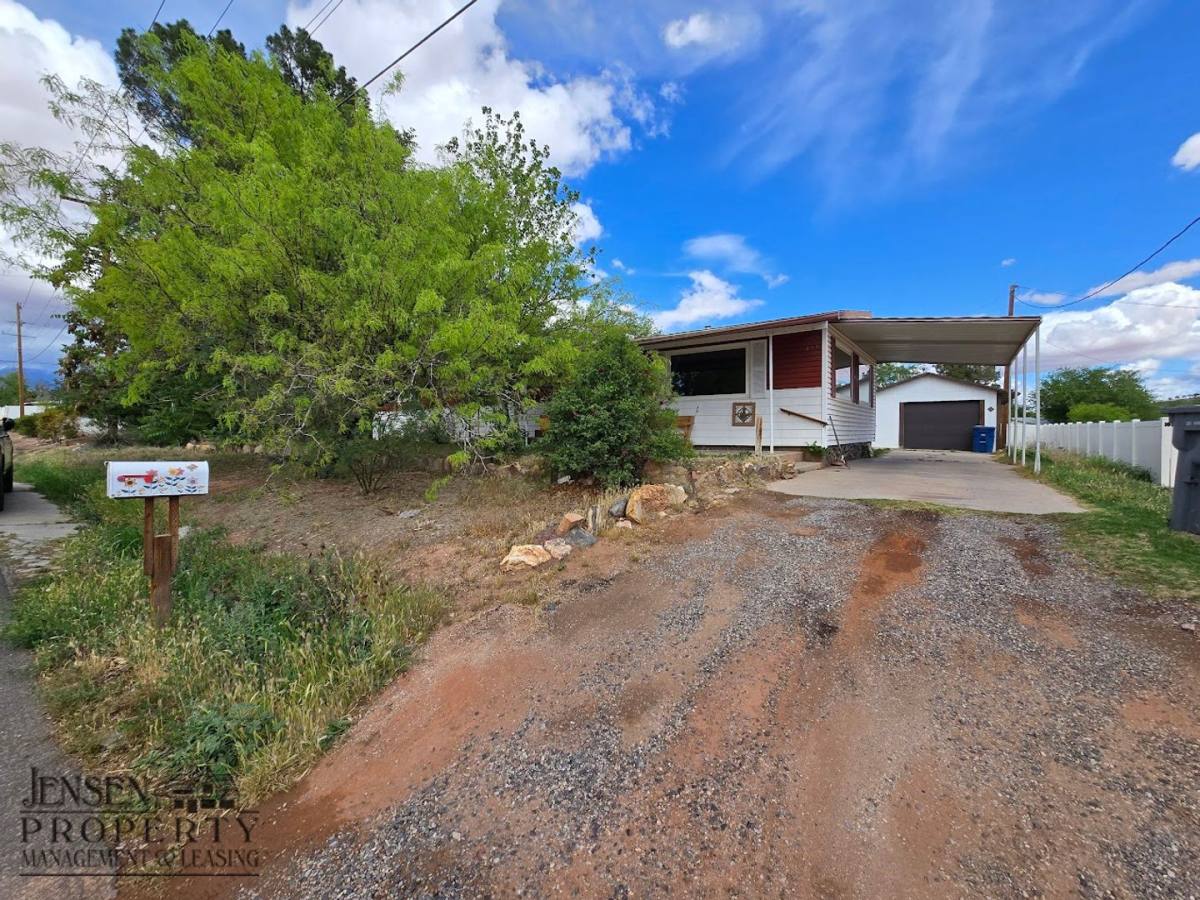 House for rent at 145 S 100 E, Washington, UT 84780