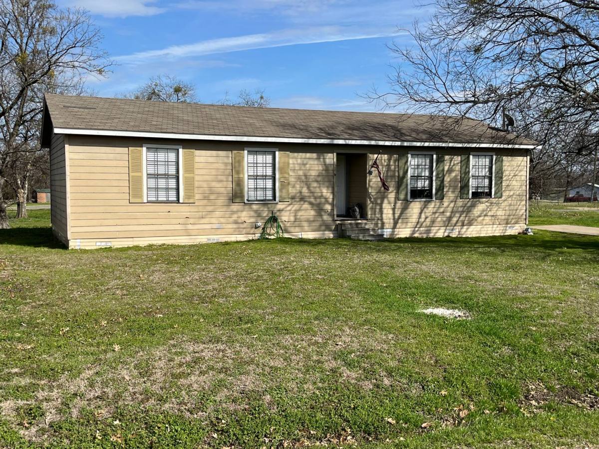 House for rent at 1502 Daffan, Ennis, TX 75119