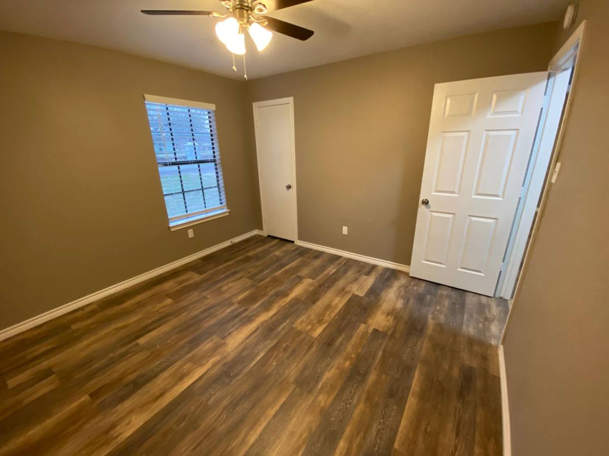 House for rent at 1502 Daffan, Ennis, TX 75119