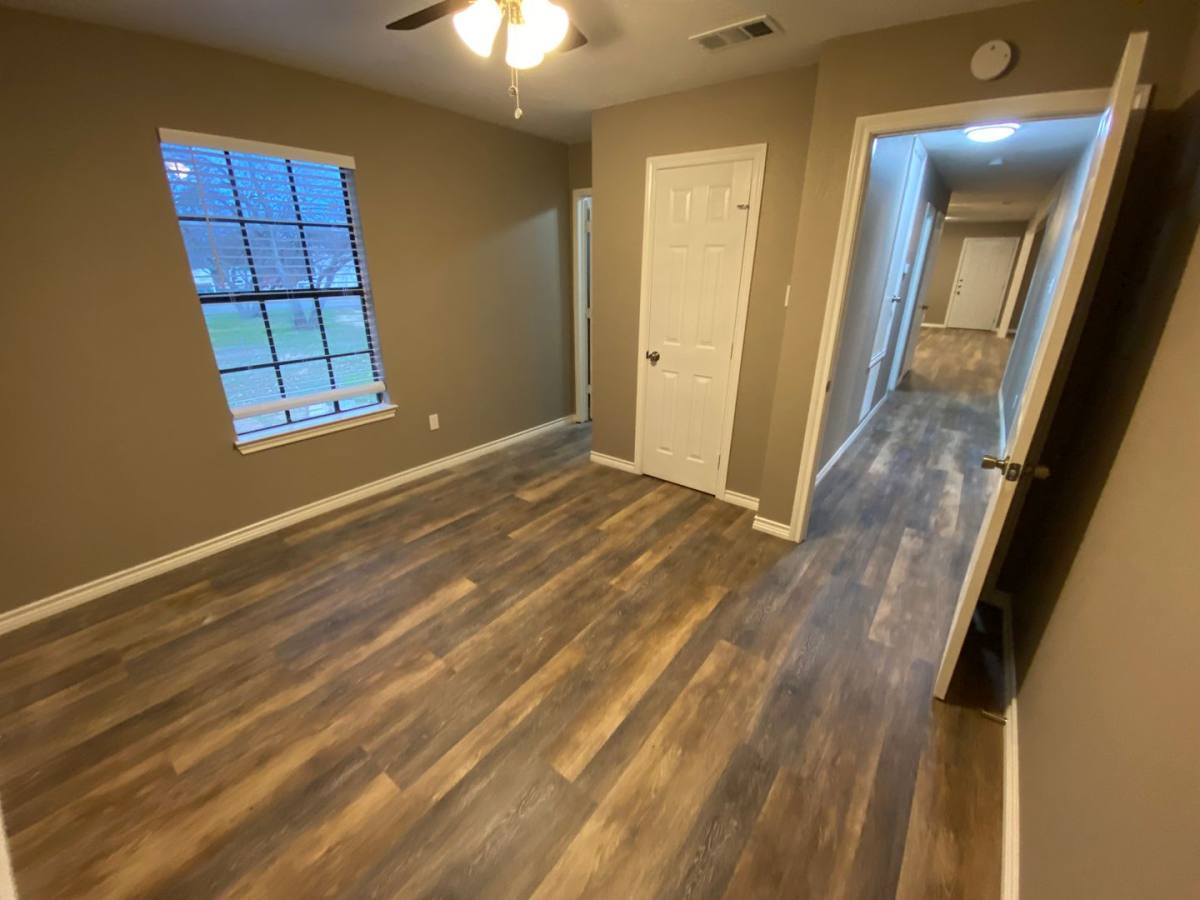 House for rent at 1502 Daffan, Ennis, TX 75119