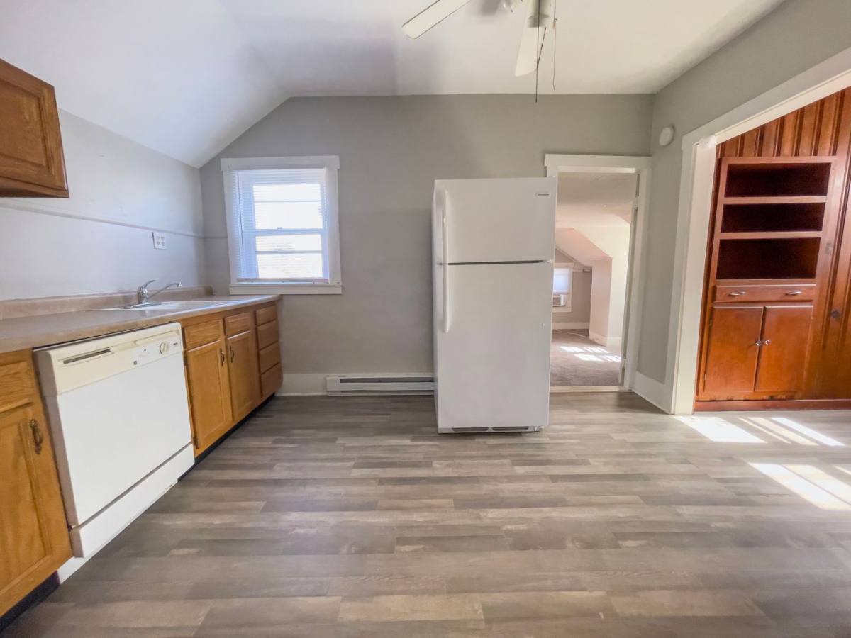 Apartment for rent at 216 N McKinley Ave, Muncie, IN 47303