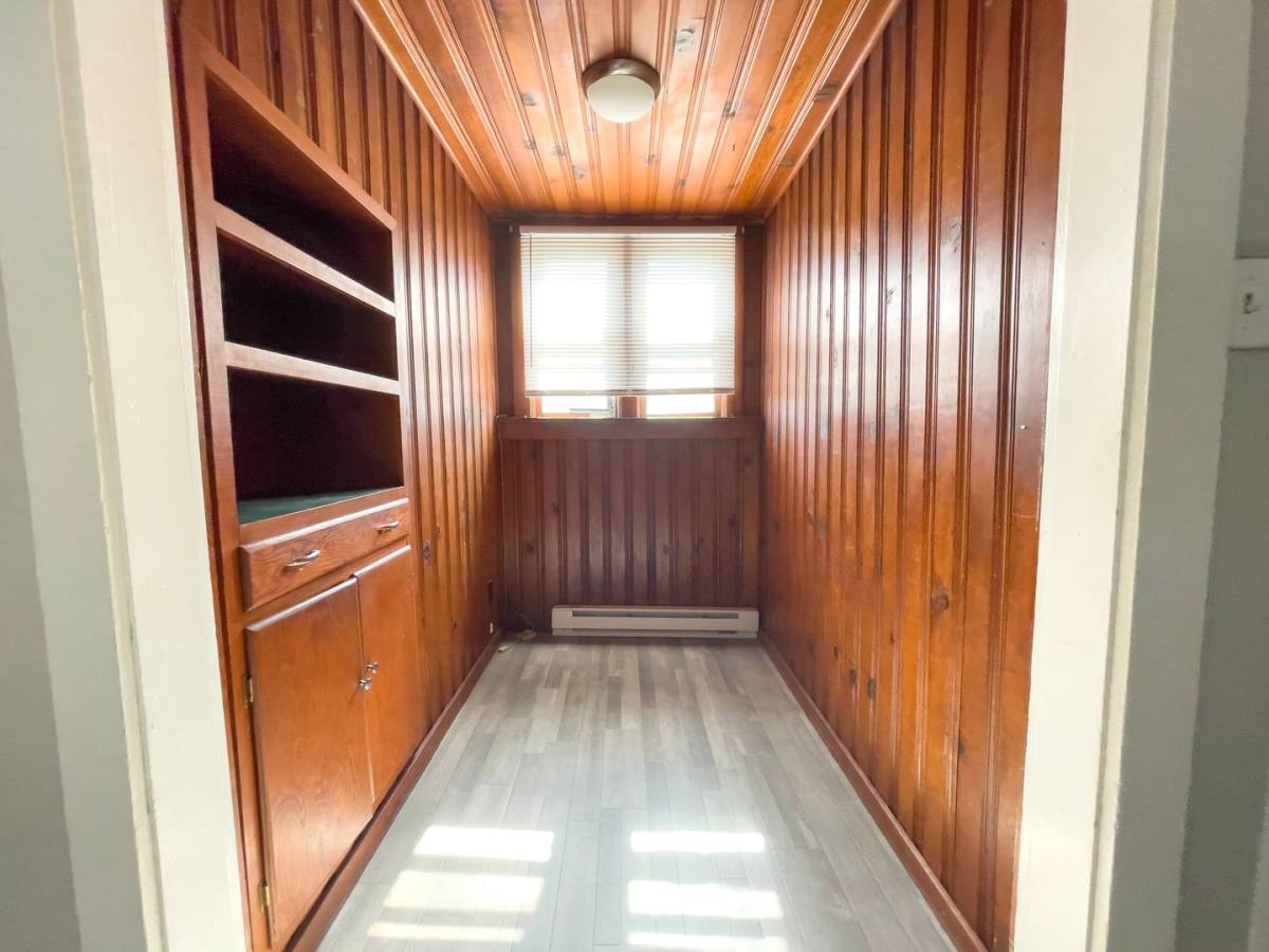 Apartment for rent at 216 N McKinley Ave, Muncie, IN 47303