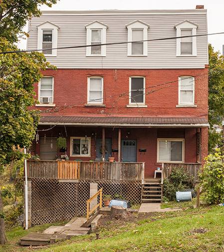 Apartment for rent at 1402 W Sycamore St, Pittsburgh, PA 15211