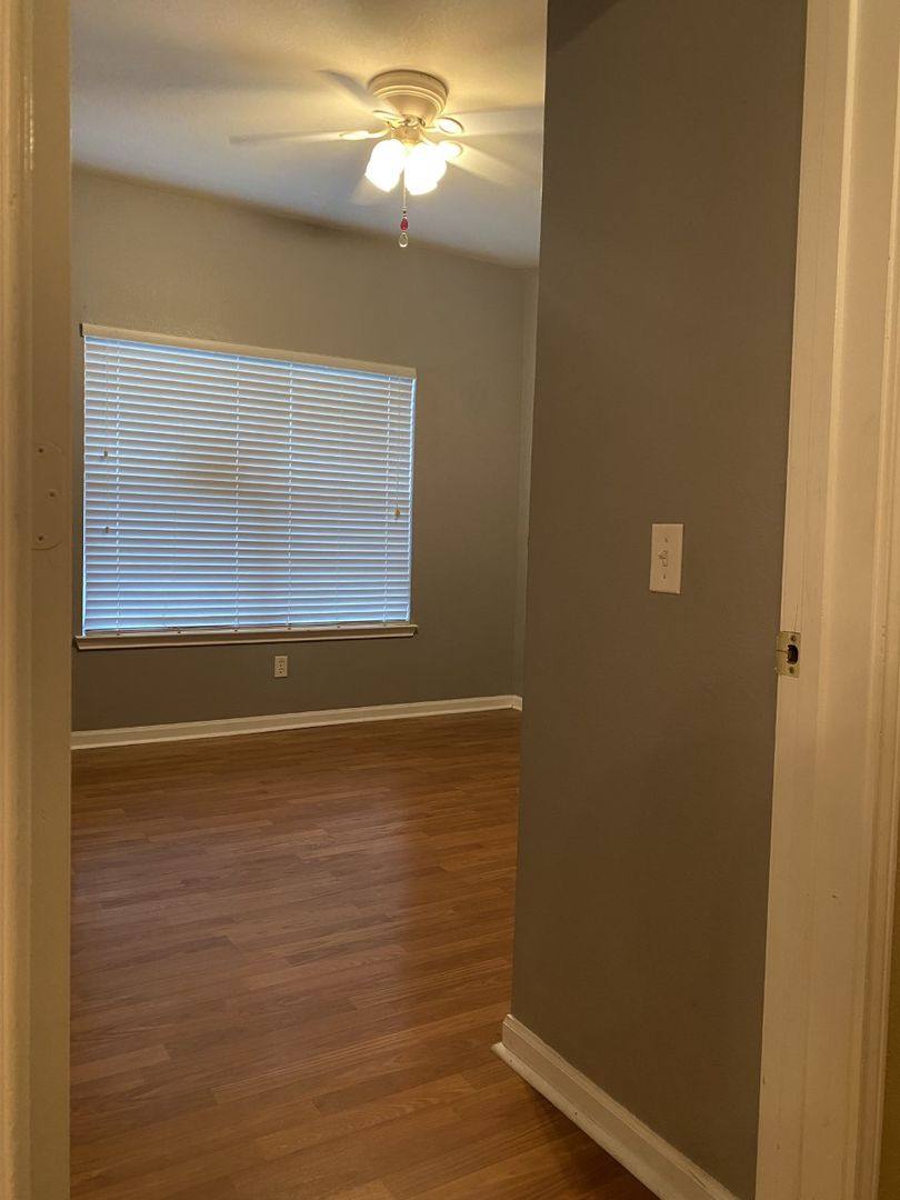Apartment for rent at 447 W Longleaf, Auburn, AL 36830
