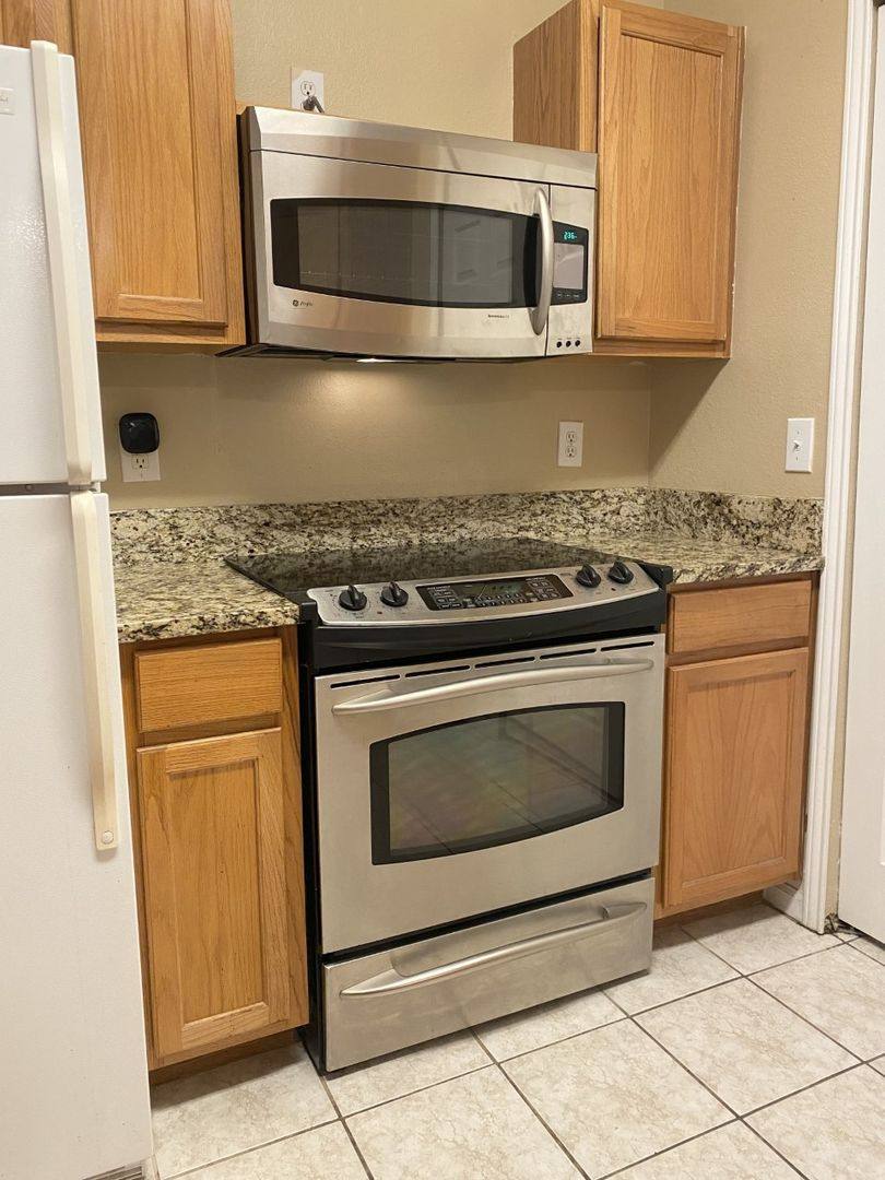 Apartment for rent at 447 W Longleaf, Auburn, AL 36830