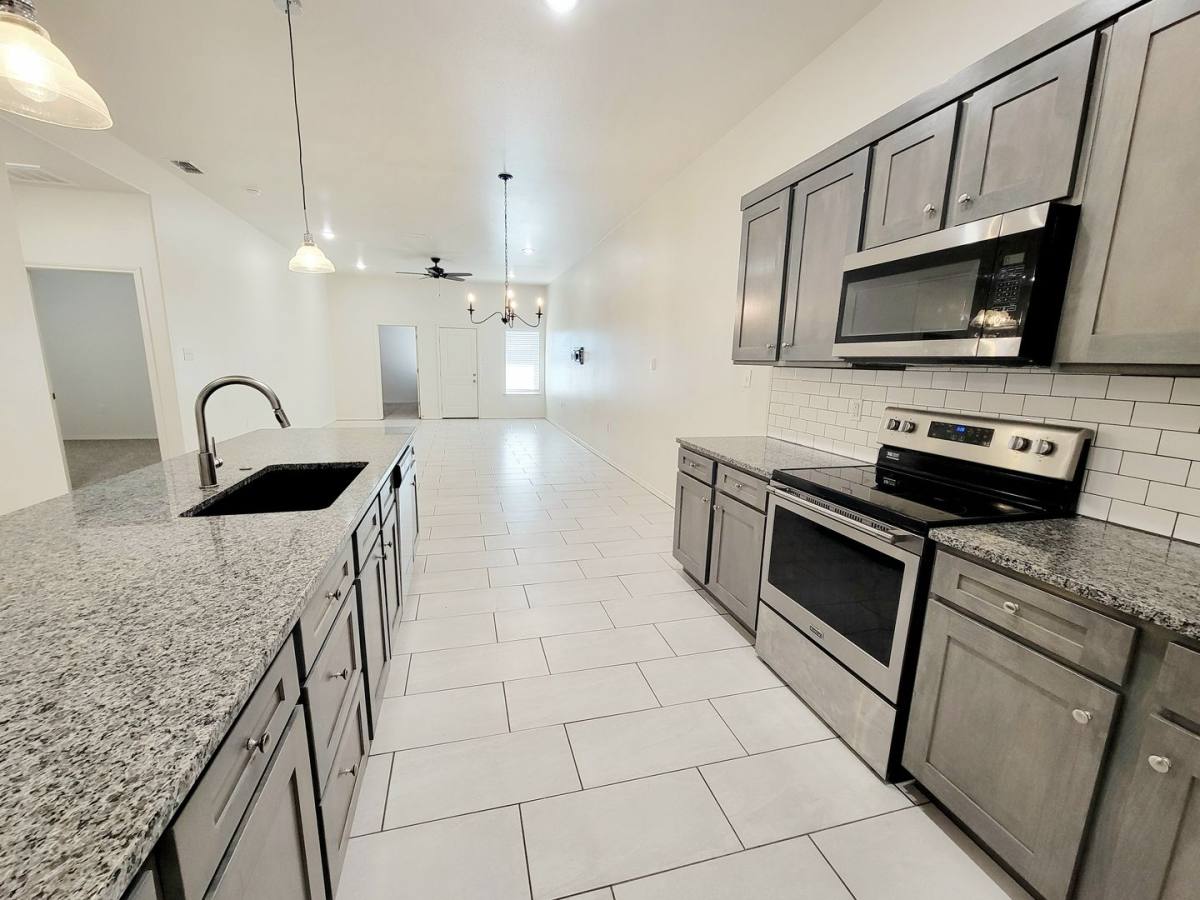 Townhouse for rent at 5832 Virginia Ave, Lubbock, TX 79407