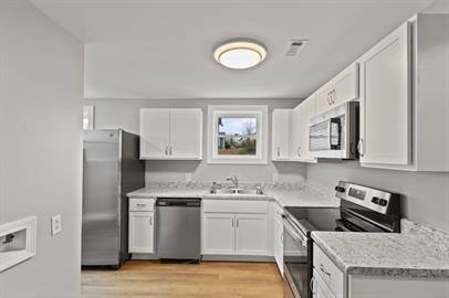 Townhouse for rent at 401 S Cherry St #2, Seneca, SC 29678