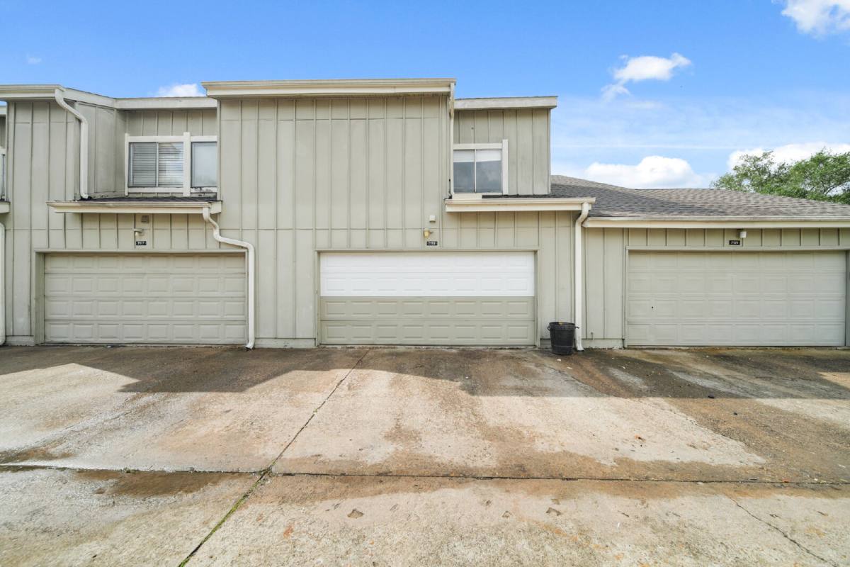 Townhouse for rent at 7119 Brendam Lane, Houston, TX 77072