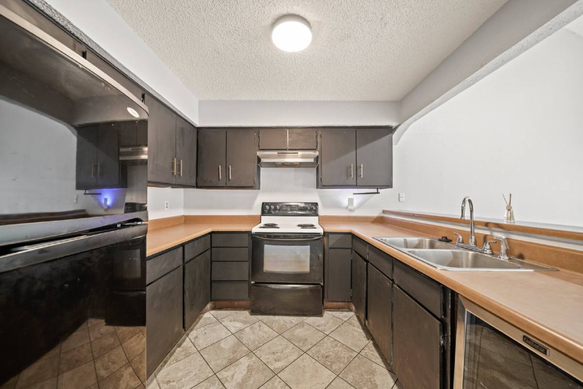 Townhouse for rent at 7119 Brendam Lane, Houston, TX 77072