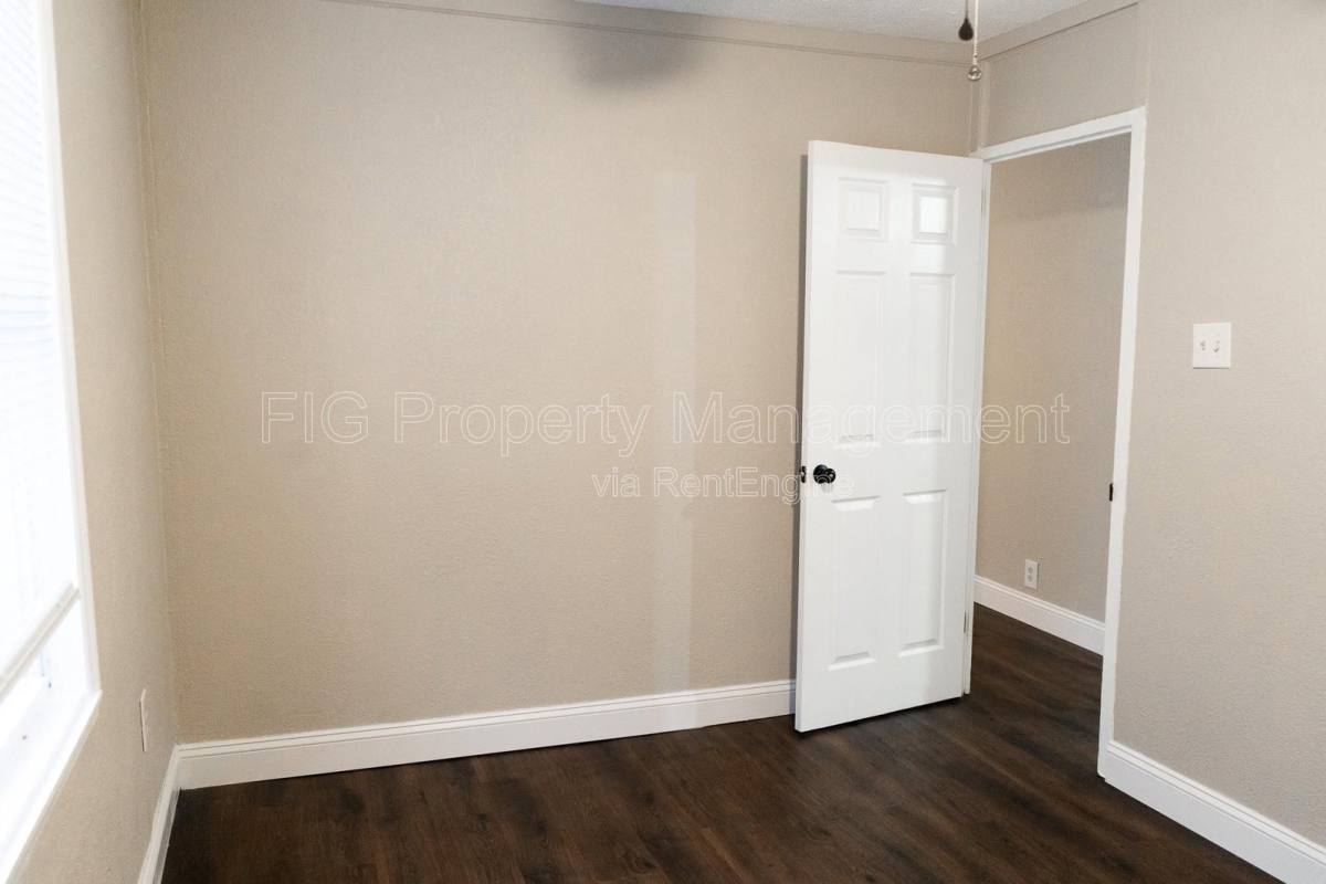 Apartment for rent at 1414 Chicago Ave, Knoxville, TN 37917
