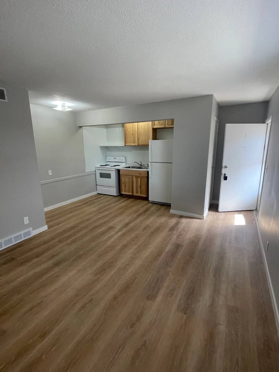 Apartment for rent at 1008 S 30 Ave #8, Omaha, NE 68105