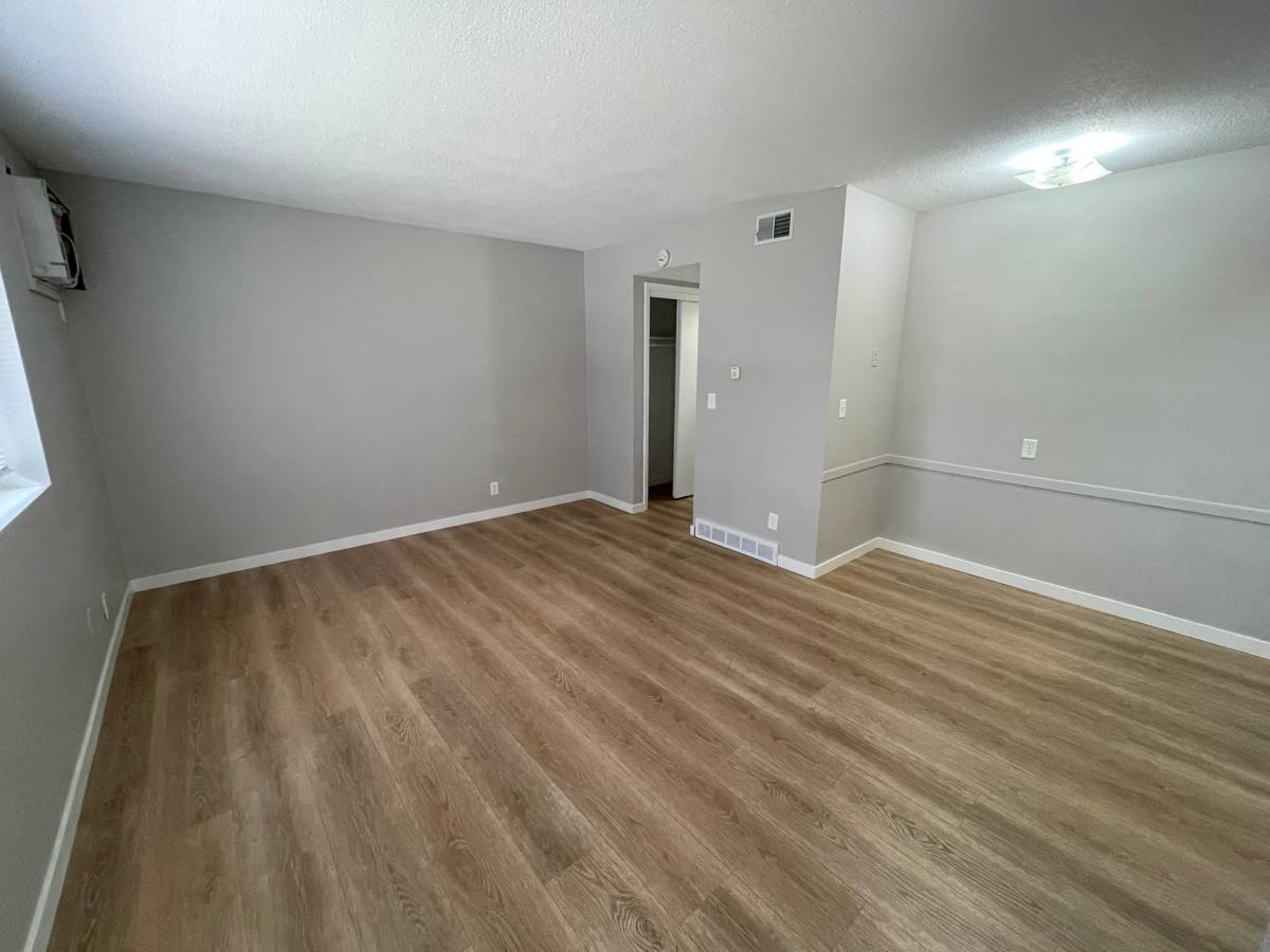 Apartment for rent at 1008 S 30 Ave #8, Omaha, NE 68105