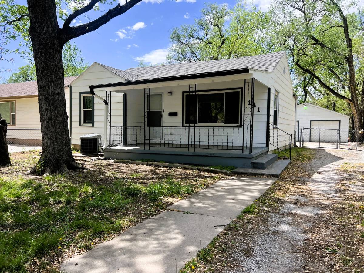 House for rent at 141 S Custer, Wichita, KS 67213