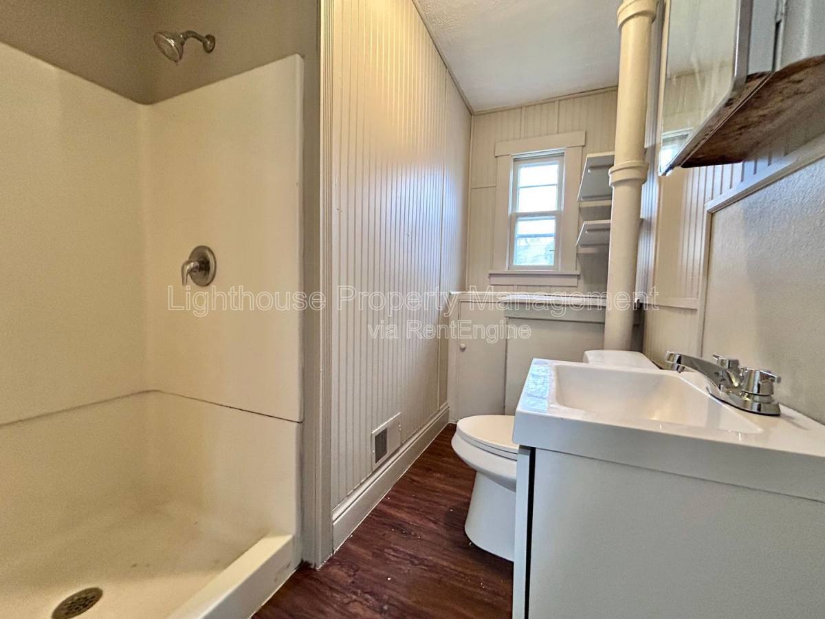 House for rent at 1126 Holt St, Muskegon, MI 49442