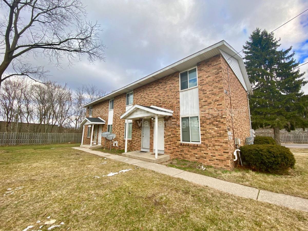 Apartment for rent at 863 Lincoln Ave #12, Holland, MI 49423