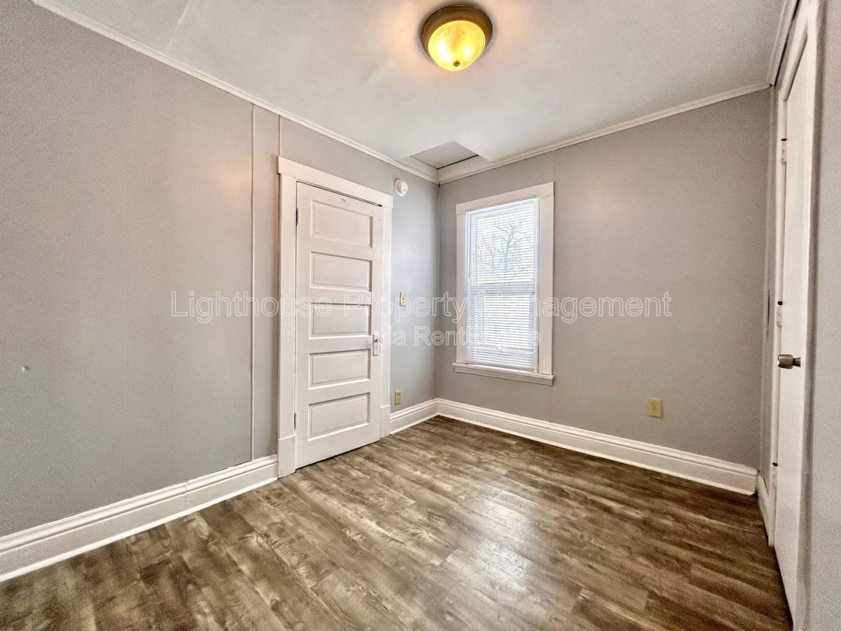Apartment for rent at 2417 Reynolds St #2, Muskegon, MI 49444
