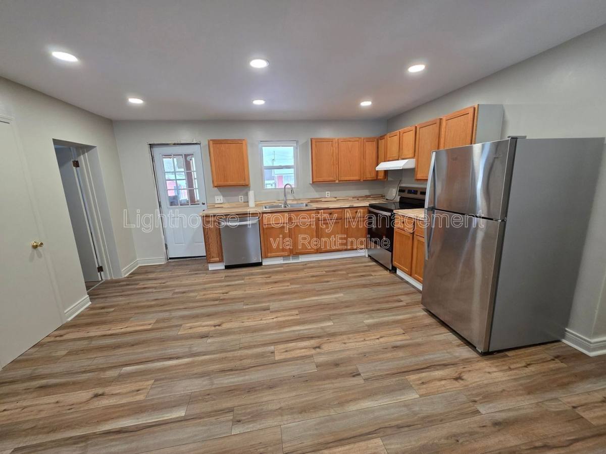 House for rent at 12634 L Dr N, Battle Creek, MI 49014